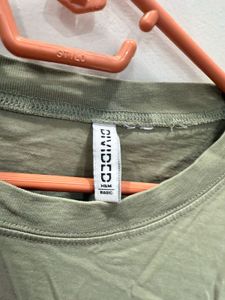 H&amp;M Women’s Tshirt