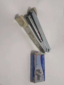 Kangaro Stapler &amp; Staples