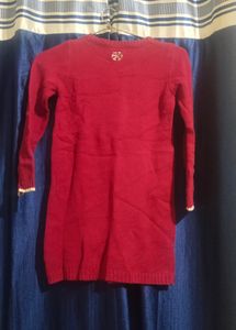Red Beautiful Woolen Top With 3D Design For Girls