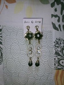 Jewelry Set: Earrings &amp; Necklace