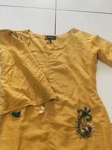 M Kurti Musterd