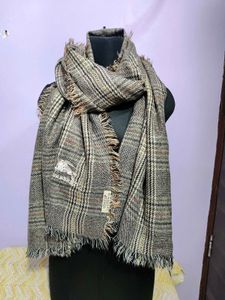 BURBERRY LONDON CLASSIC 100% CASHMERE VINTAGE SHAW