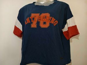 🎄Buy 1, Get 1 Free🎁L/ XL Vintage Crop Tshirt