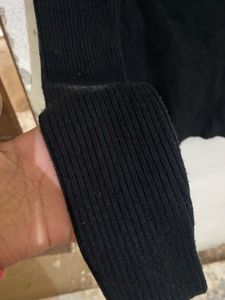Stylish Black Neck Cut Woolen Top