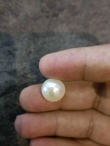 Lustrous Single Pearl Cabochon
