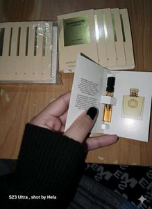 ORIGINAL Burberry goddess sample card🎀