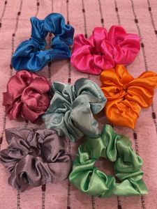 Satin Scrunchie Set (7)