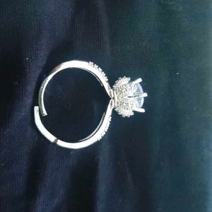 Sparkling Silver Ring