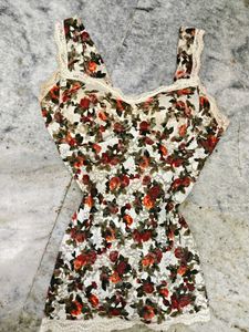 Padded Lace Floral Top Stretchable