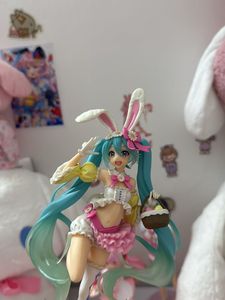 Miku Figure