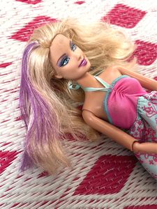 Barbie Fashionista Doll 2012 from Mattel