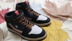 The Souled Store Shoes Avengers With New Condition And With Box With Bill And With Tag Not Used A Single Time Hurry Up To Get It.