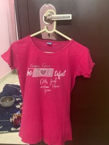 Pink tshirt