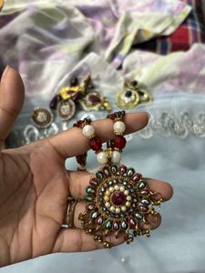 Maroon & Green Diamond Jewellery Set