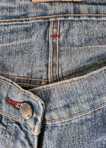 Capri Jeans