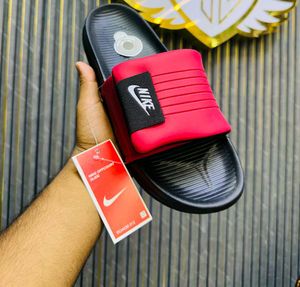 Nike offcourt sliders