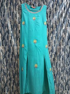Embroidered Green Kurta