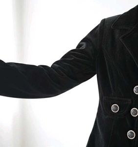 Elegant Black Velvet short Blazer