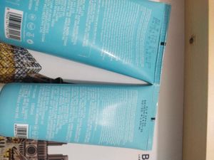 Dot &amp; Key Face Wash