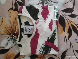 Twills 1995 Abstract Print T-Shirt – Trendy Casual