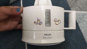 Philips Juicer Citrus Press Hr2771