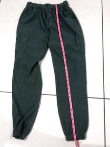 Green joggers pant