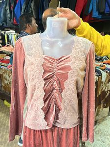 Velvet 2 Pice Korean Imported.  Free Size.