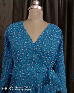 Chic Blue Floral Dress 💙