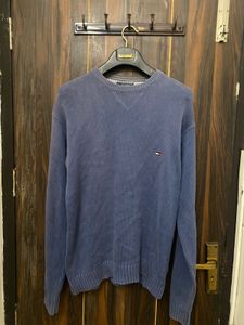 A Tommy Hilfiger