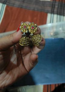 jhumkas