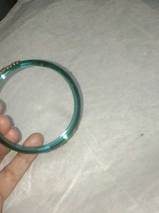 Green Rama Colour Studs, Glass Bangle