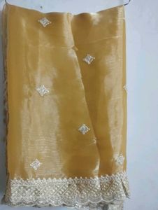 Thread Work Saree🪷
