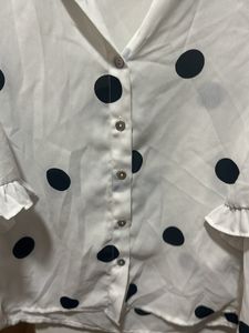 Polka Dots White Frill Max Top Can Be Worn Easily