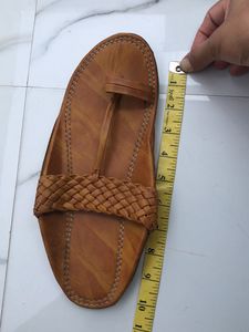 Leather Kolhapuri Chappals
