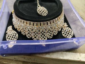 Very Cute And Beautiful Nackless .. Salee Offer...