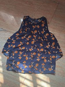 Floral Print Sleeveless Top