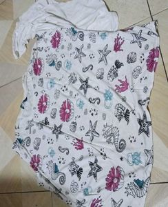 Patterned White T-Shirt top