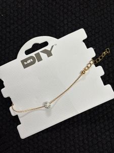 Elegant Gold Bracelet