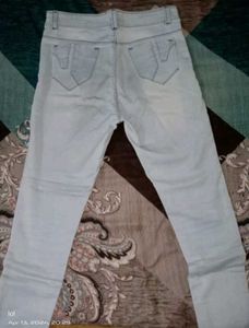 Light Wash Skinny Jeans