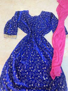 pakistani combination velvet kurti and dupatta set