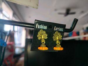 4 Colorful Fashion Earrings