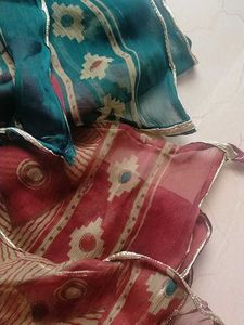 Vintage Print Dupatta