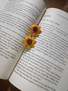 Cute Sunflower Studs 🌻
