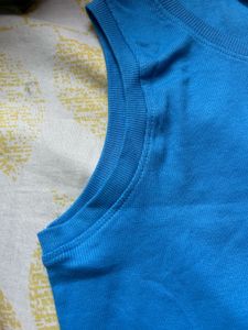 Ribbed blue Top for women