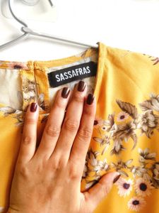 Floral Print Bell Sleeve Top