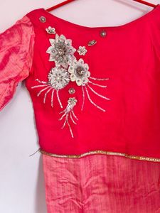 Beautiful deaigner kurta with Attached dupatta