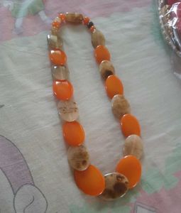Vintage Style Oval Bead Necklace
