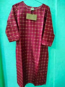 Maroon Kurti