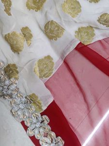 White &amp; Gold Saree with Floral Details