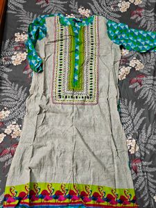 Printed Kurta- 42- Used But In Good Condition